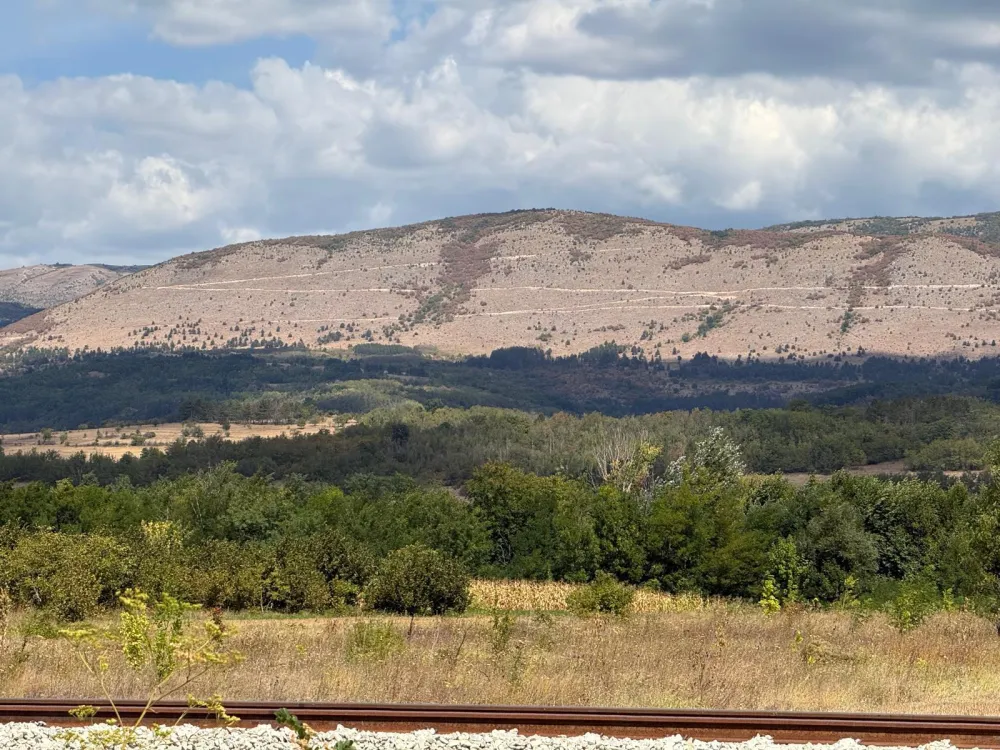 Hills at the Bela Palanka power campus site